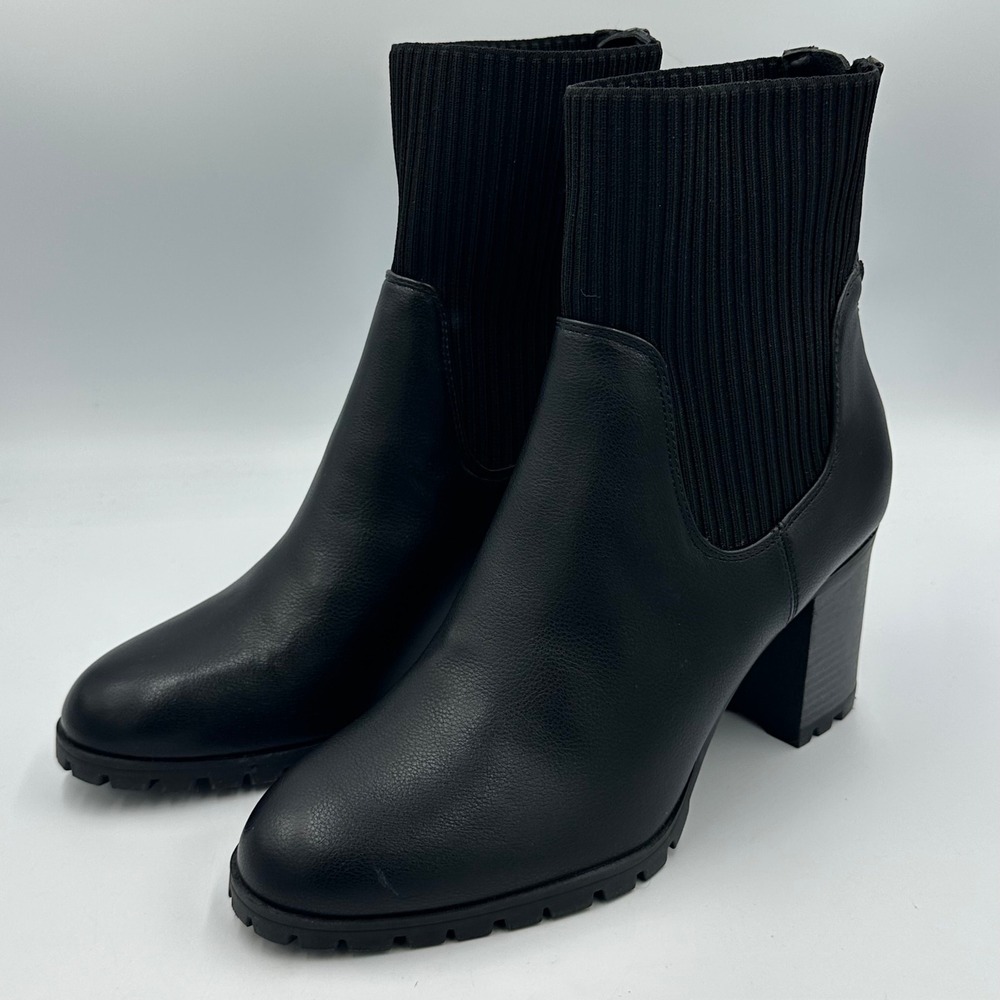 Easy Street Lucia Black Chelsea Ankle Boots Wmn 9 Block Heel Sock Lug Sole NIB